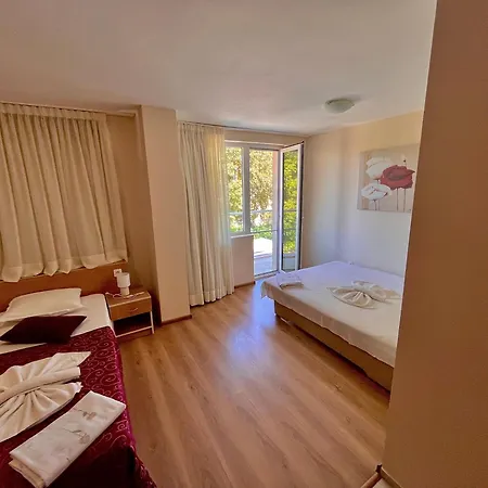 ゲストハウス Debimar チェルノモレツ